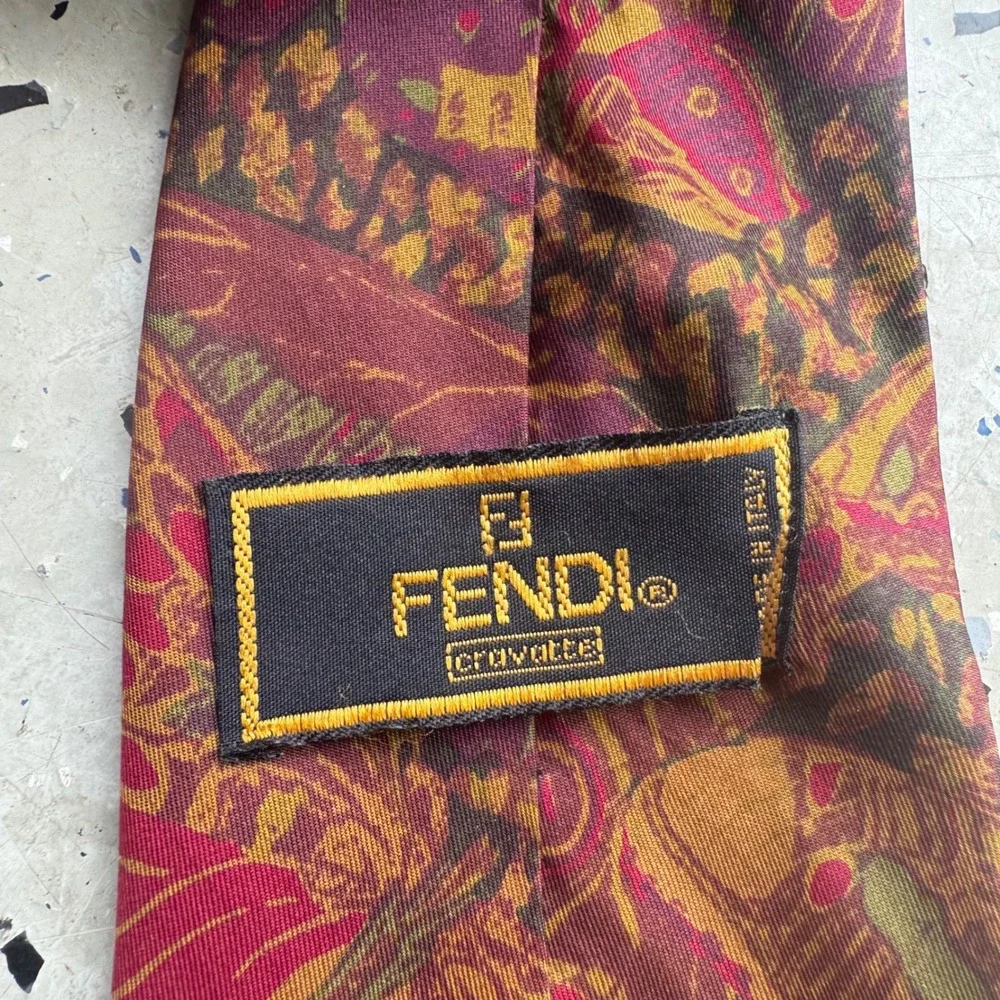 Fendi Cravatte Mens Silk Tie Burgundy Butterfly Insect Print Made in Italy